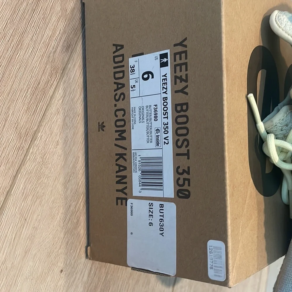 Yeezy boost 350 butter - Picture 7 of 8